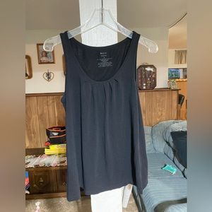 Womens tunic length tank top.  Apt 9. Size med.  will bundle
